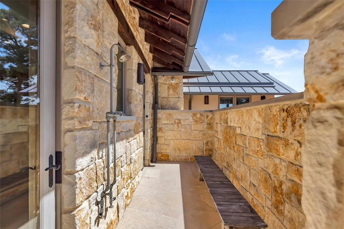 Photo of 118 Mountain View CIR