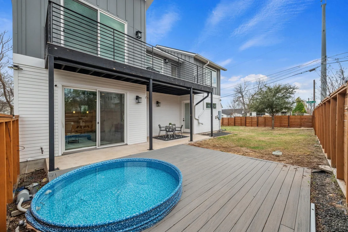 Photo of 5000 Baker ST