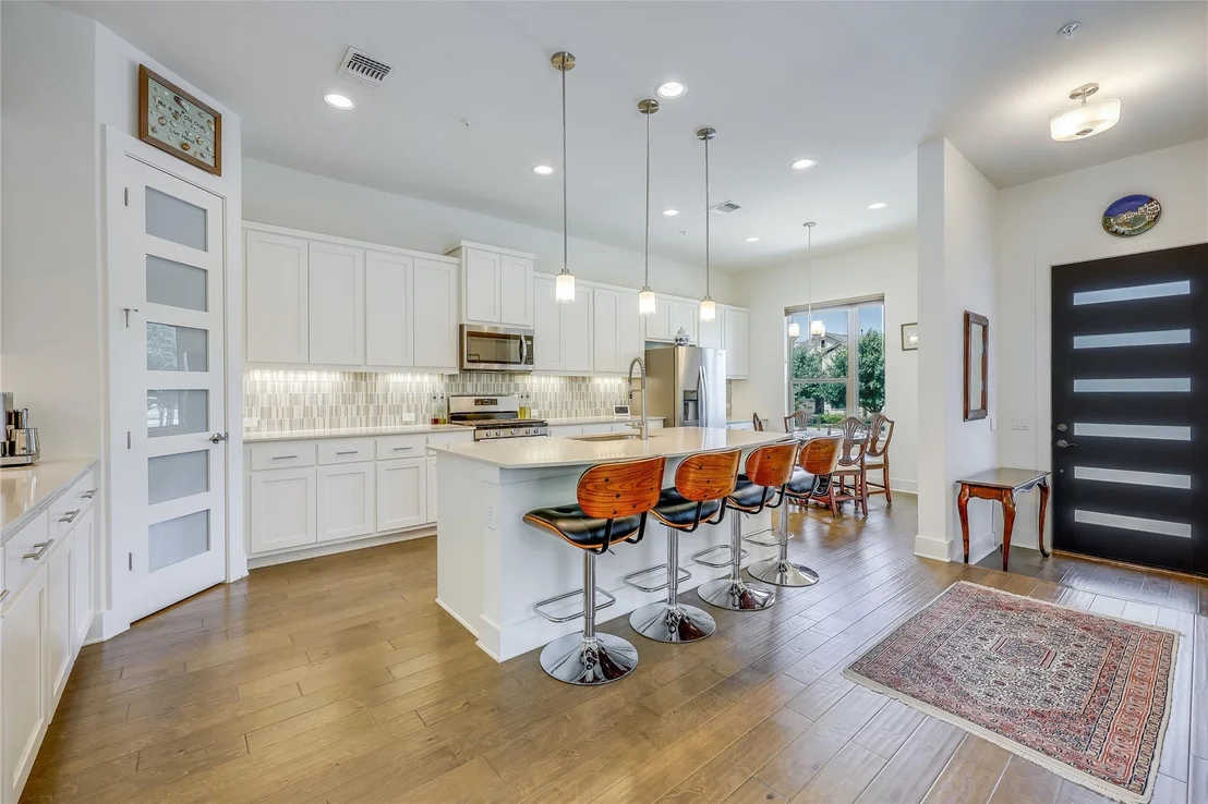 Photo of 4537 Berkman DR