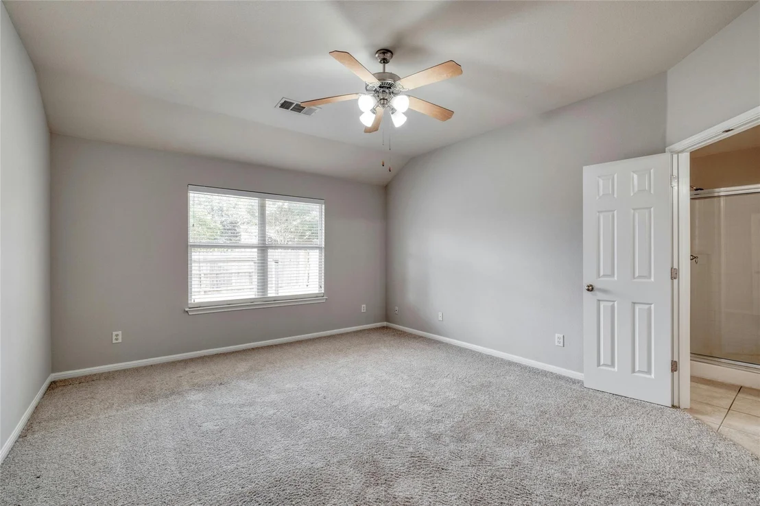 Photo of 18616 Blue Pond DR