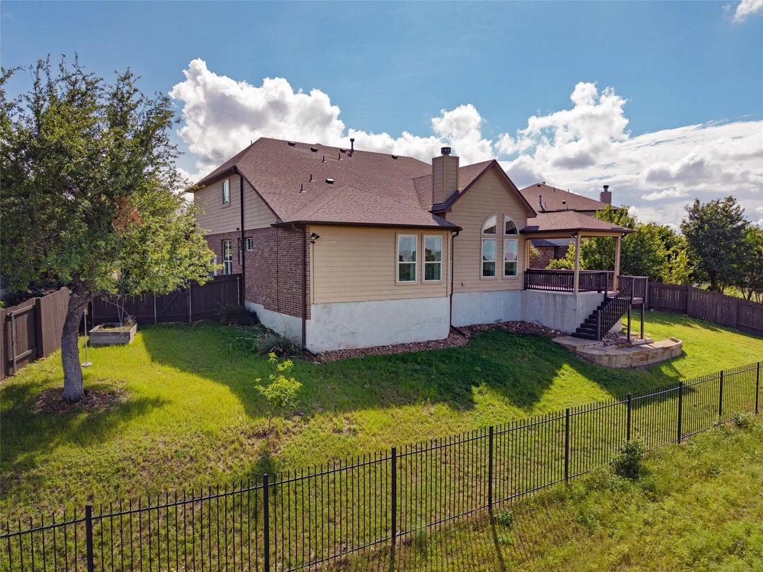 Photo of 700 Ledge Stone DR