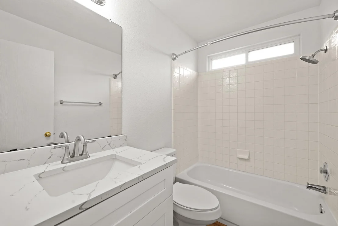 Photo of 105 Stanford DR