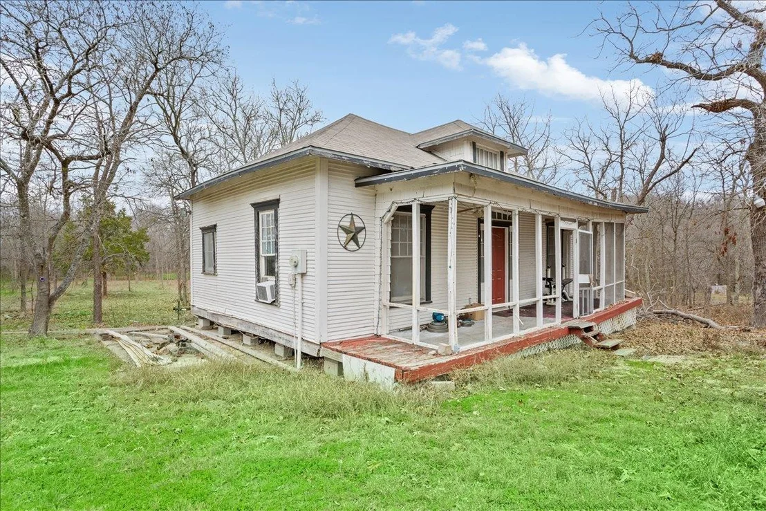 Photo of 7662 State Highway 53