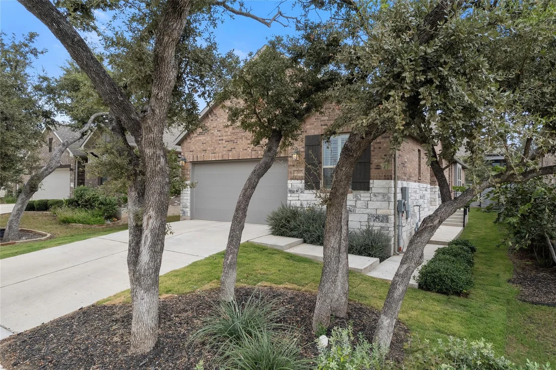 Photo of 213 Arrowhead Mound RD