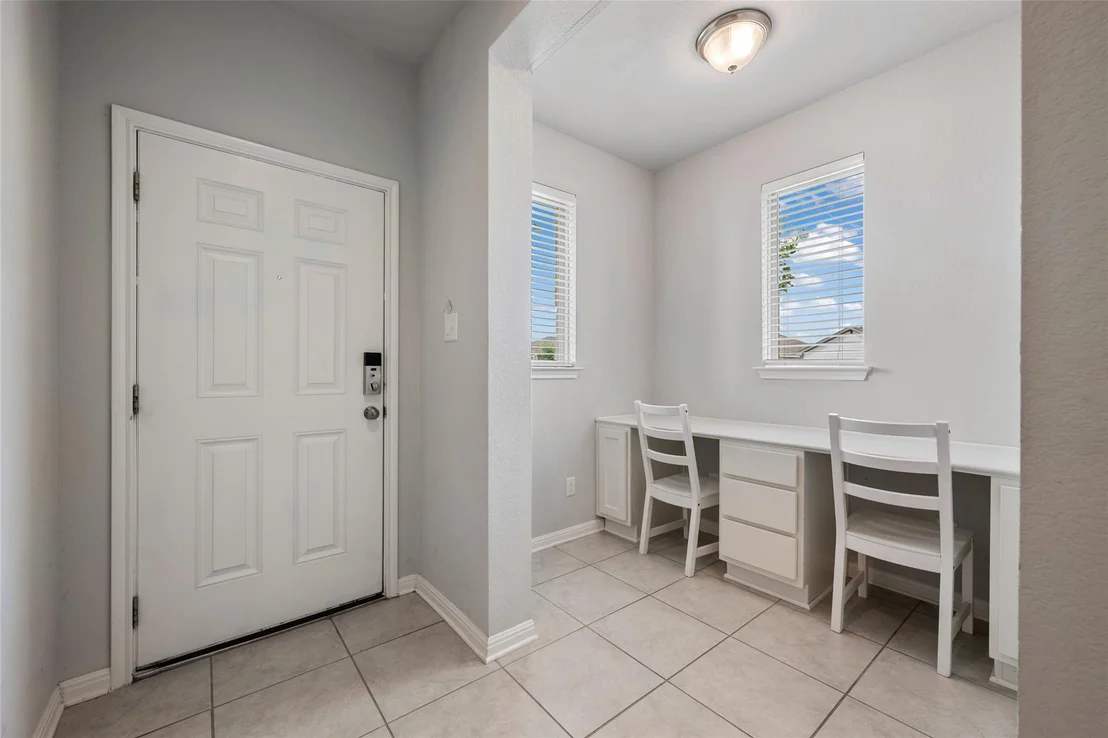 Photo of 101 Quiet Man DR