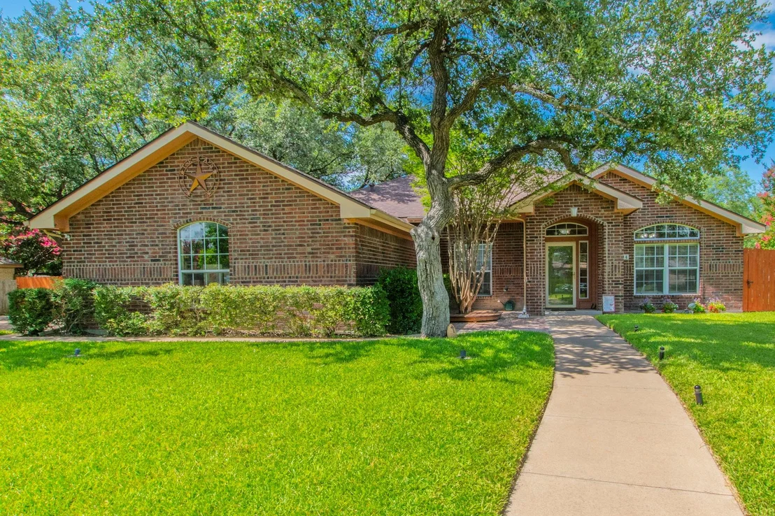 Photo of 104 Jesse James DR