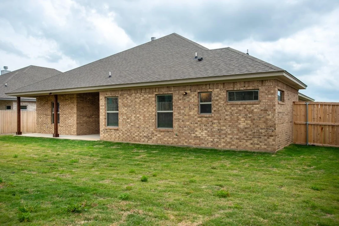 Photo of 1018 Winchester DR