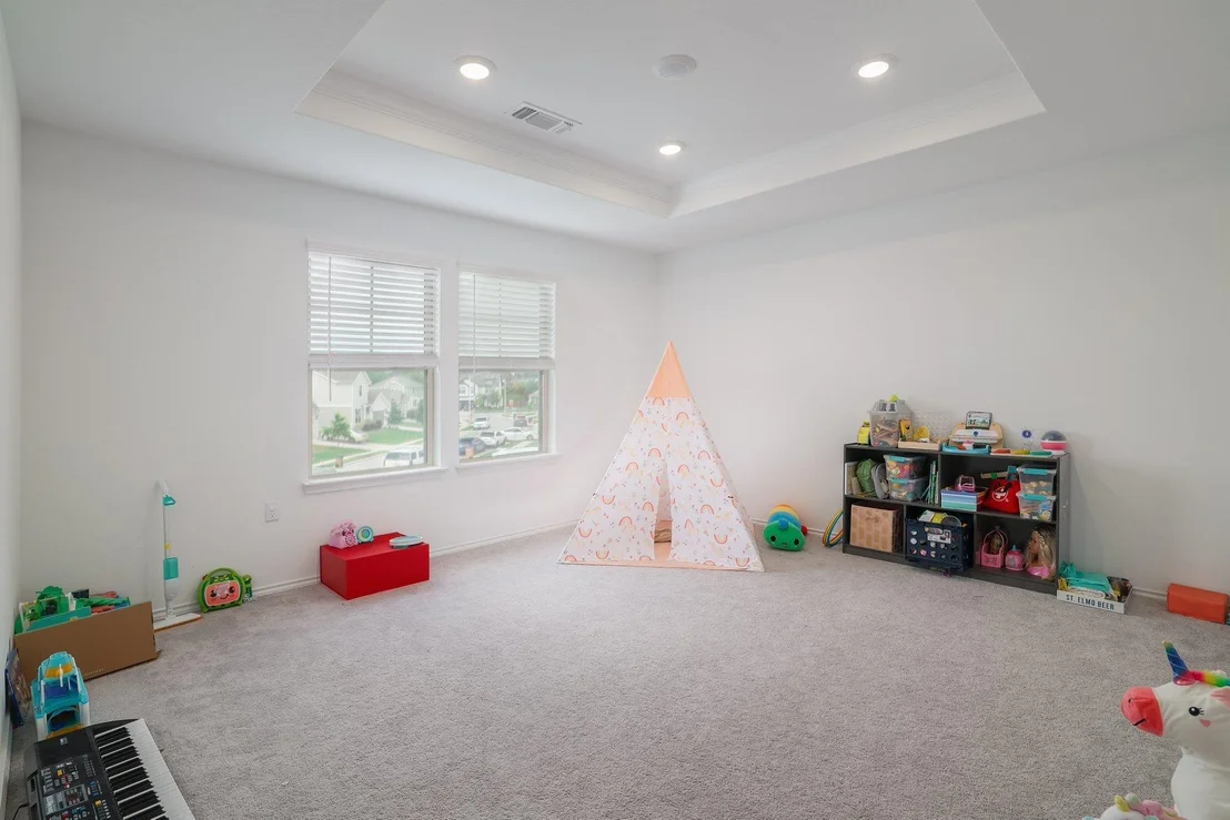 Photo of 6829 Ellsworth WALK