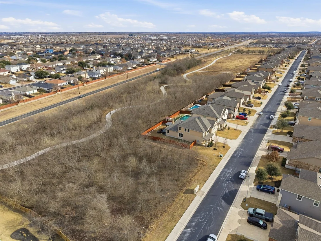 Photo of 1011 Toltec TRL