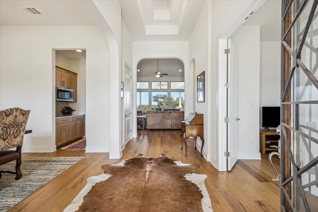 Photo of 328 Barbaro DR