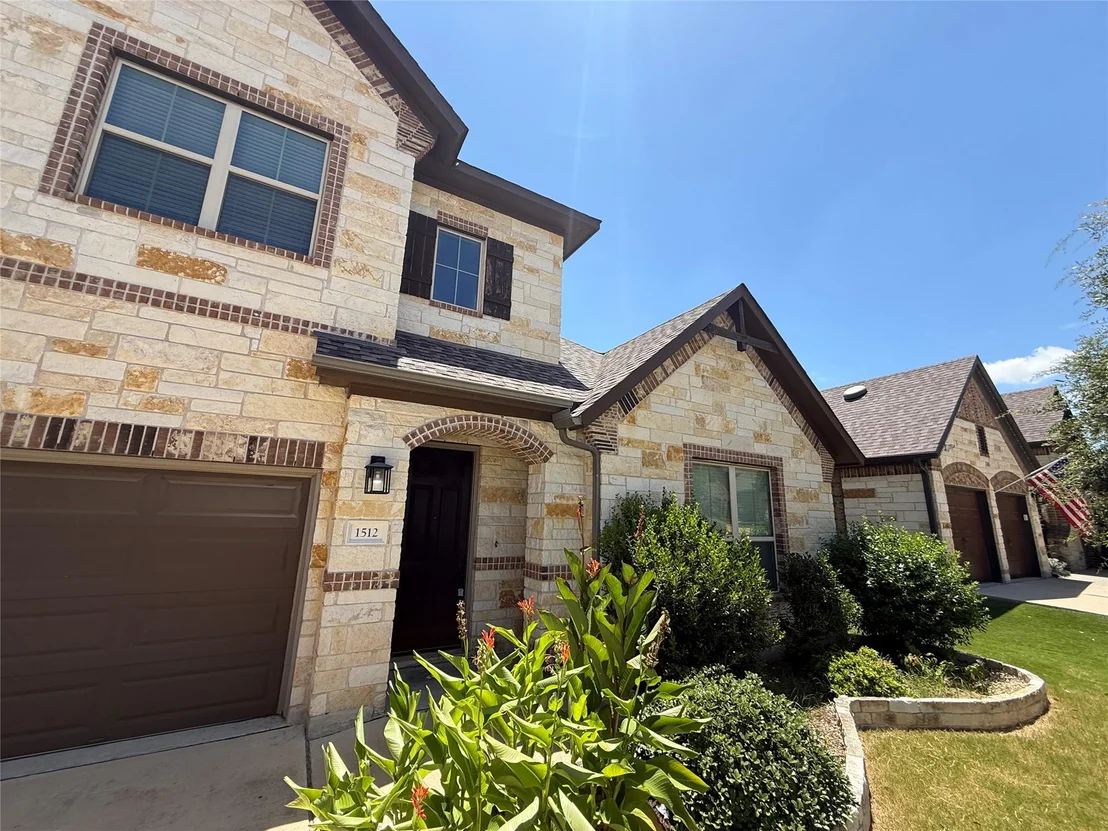 Photo of 1512 Long Shadow LN