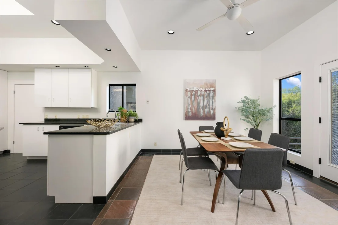 Photo of 8404 Lone Mesa