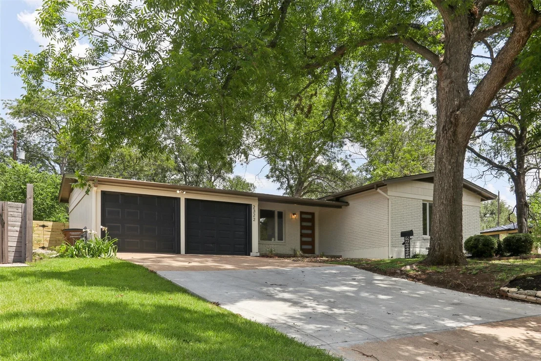 Photo of 2322 Westoak DR