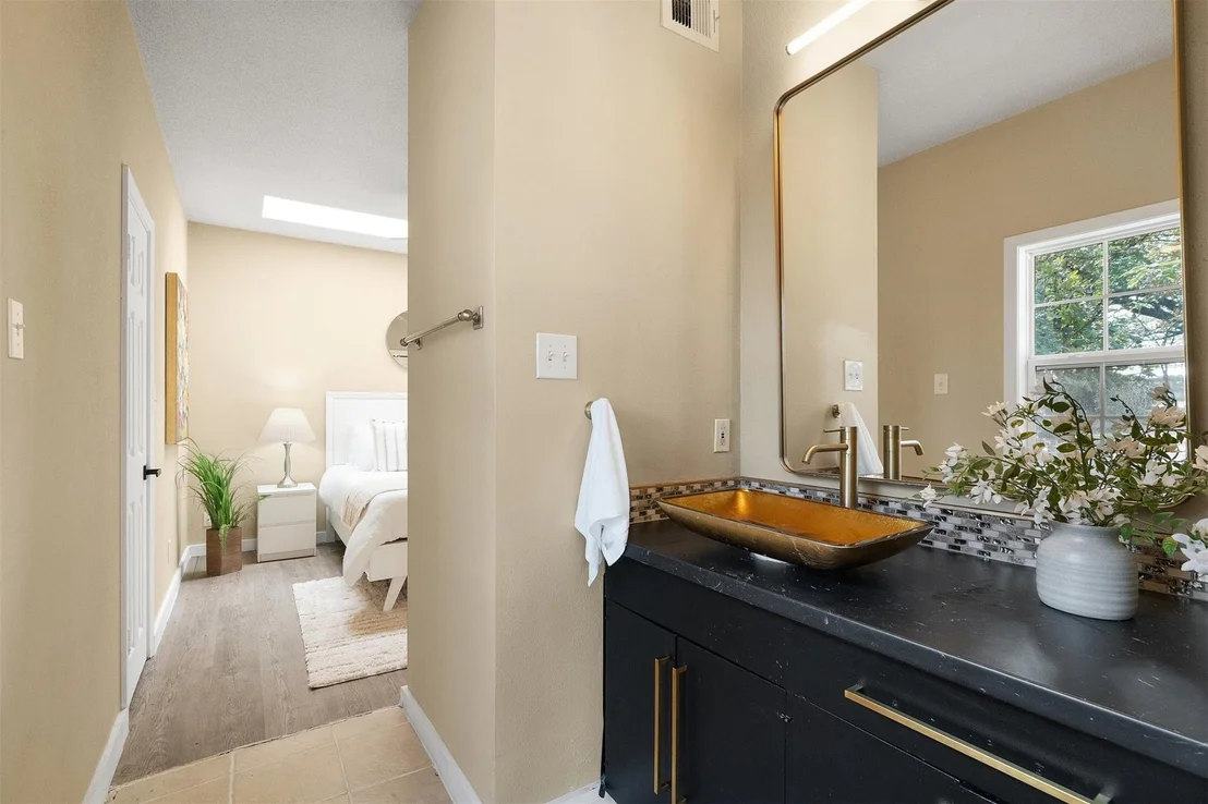 Photo of 309 Coventry RD