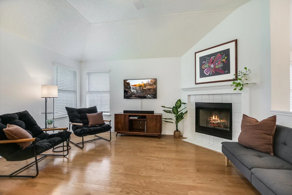 Photo of 1202 Petunia LN