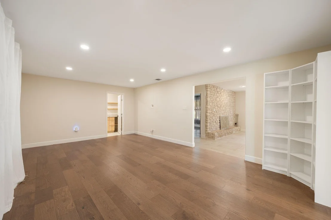 Photo of 210 Waxwing DR