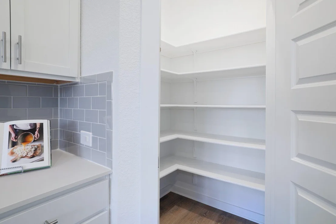 Photo of 7402 Sagira PATH