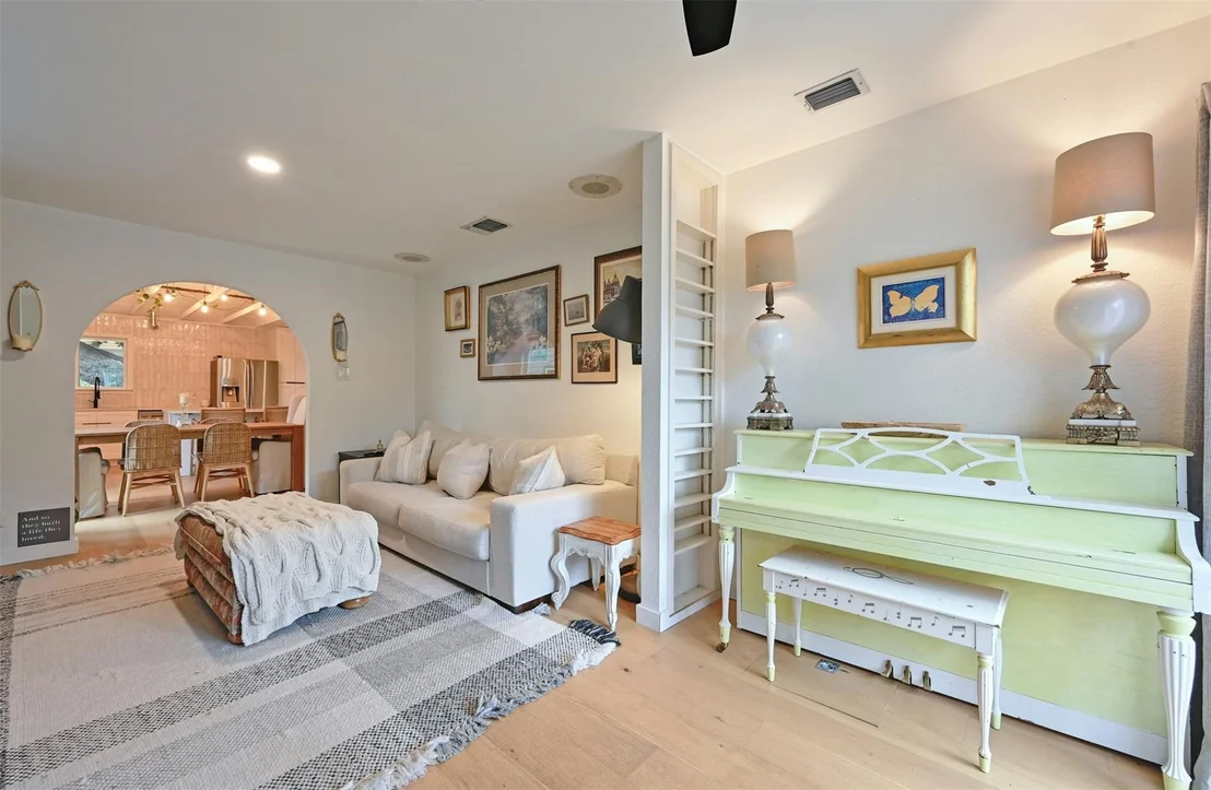 Photo of 9011 Wagtail DR