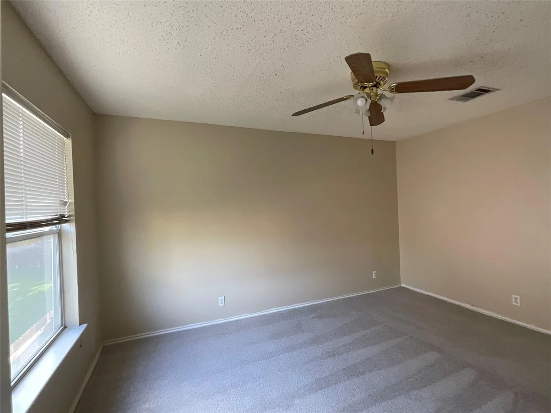 Photo of 1172 Southern PL