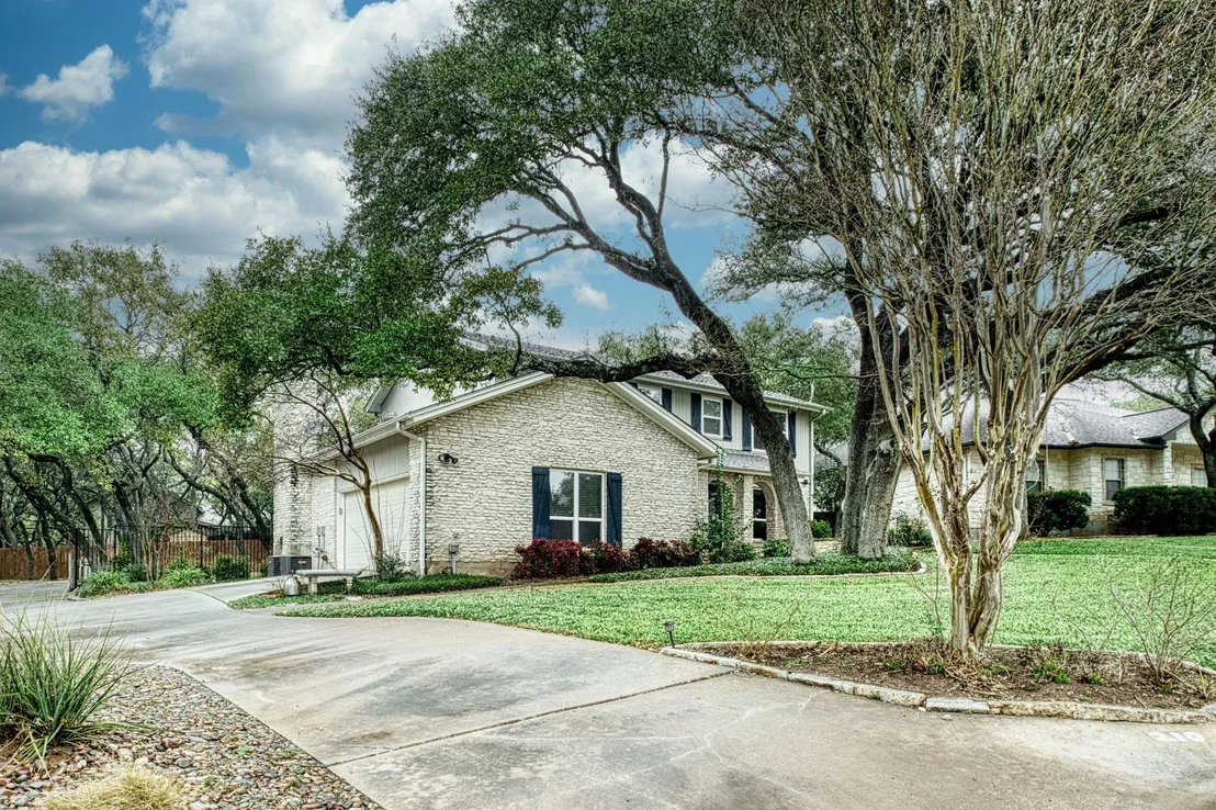 Photo of 210 River Bow DR