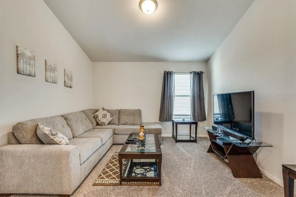 Photo of 11516 Maple Leaf WAY