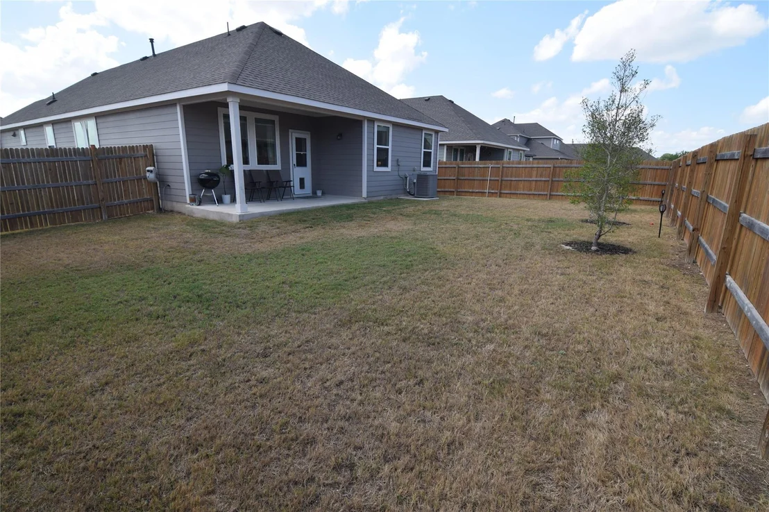 Photo of 100 Corral CV