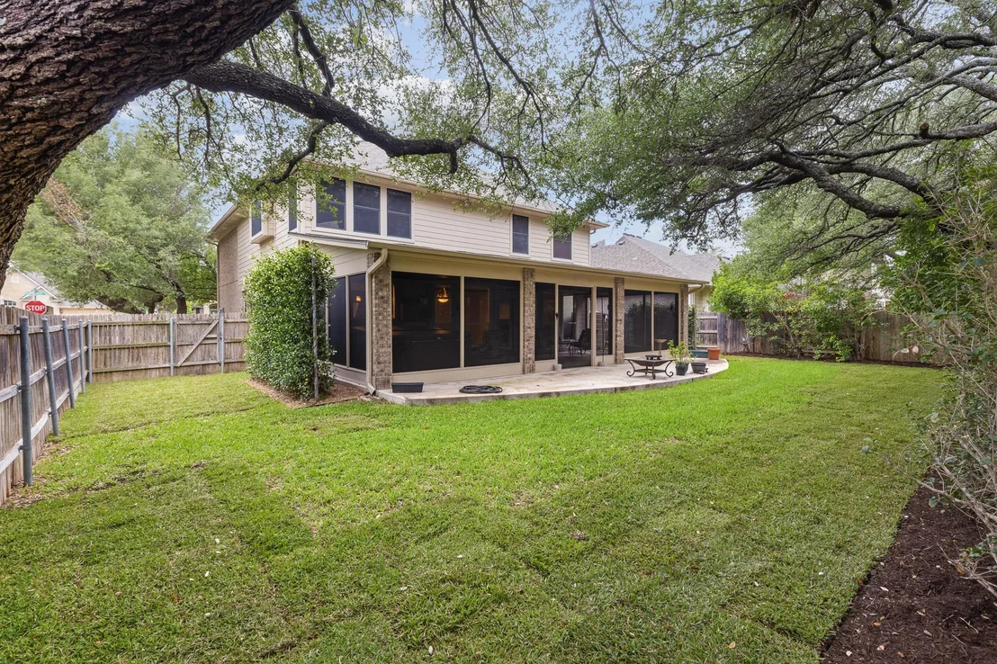 Photo of 905 Brighton Bend LN