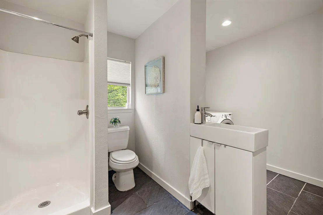 Photo of 8508 Contour DR