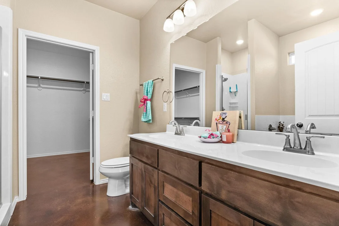 Photo of 1348 Lindsey DR