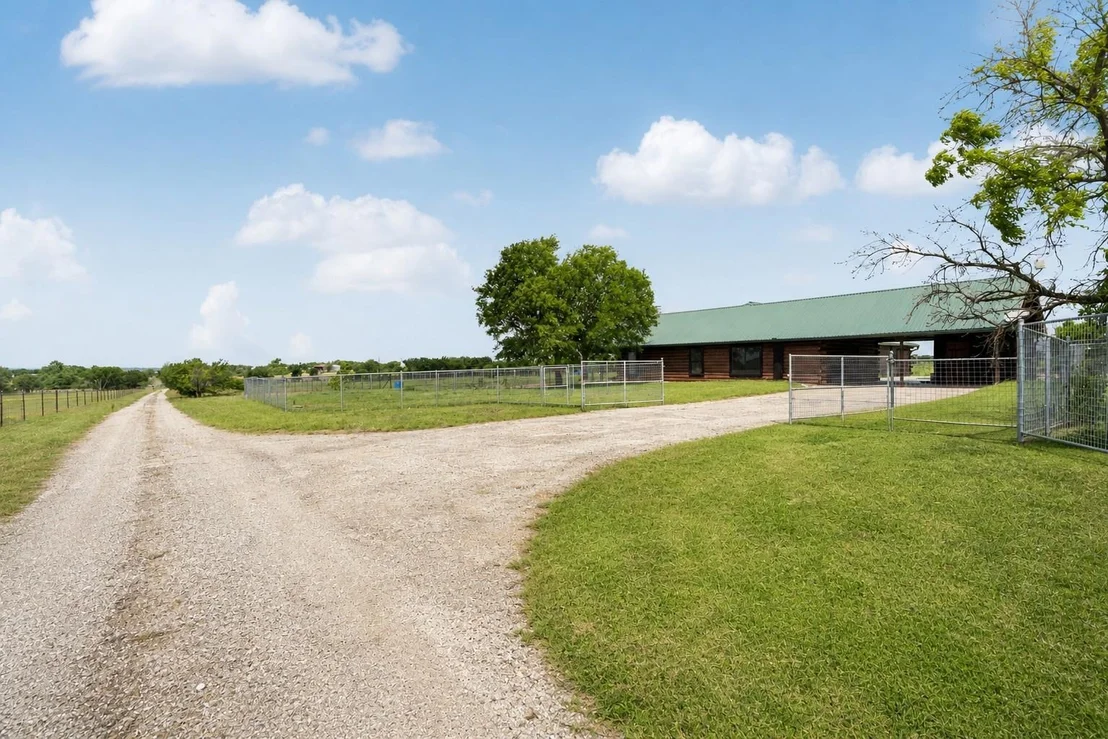 Photo of 800 County Road 126