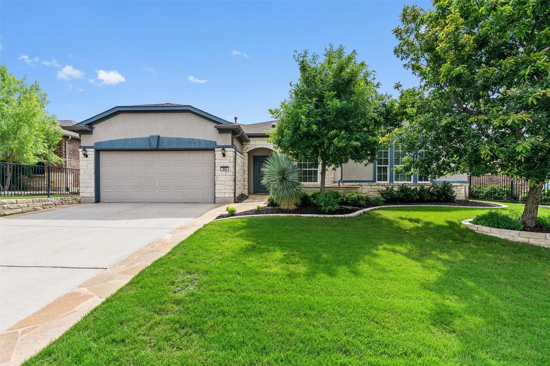 Photo of 509 Davis Mountain CIR