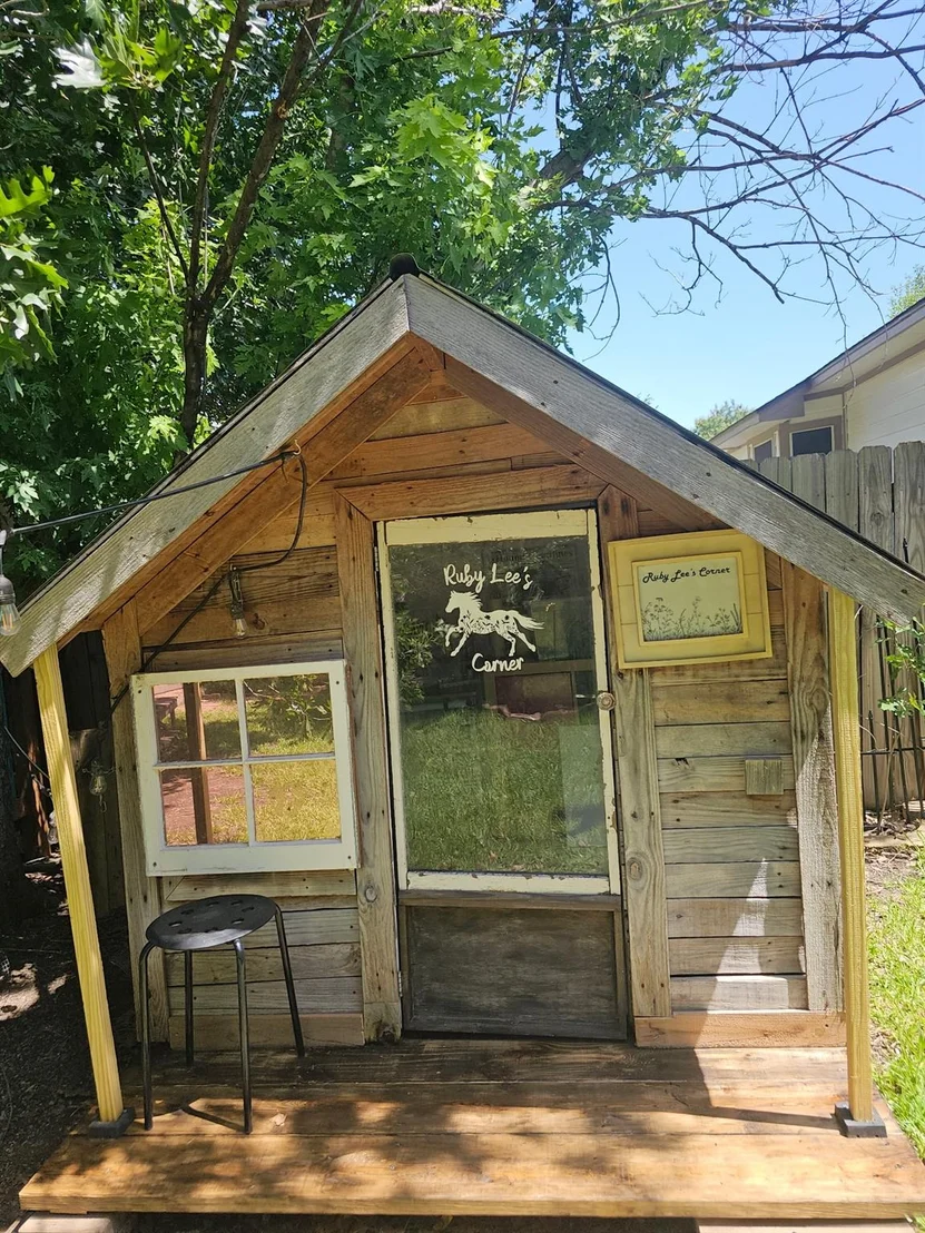 Photo of 1306 River Oak DR