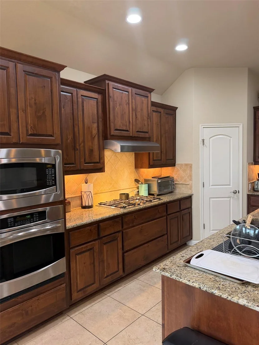 Photo of 4213 Gandara BND