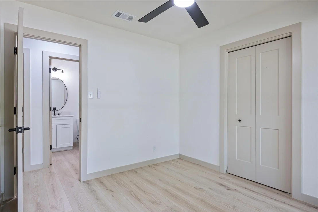 Photo of 3101 Steck Ave