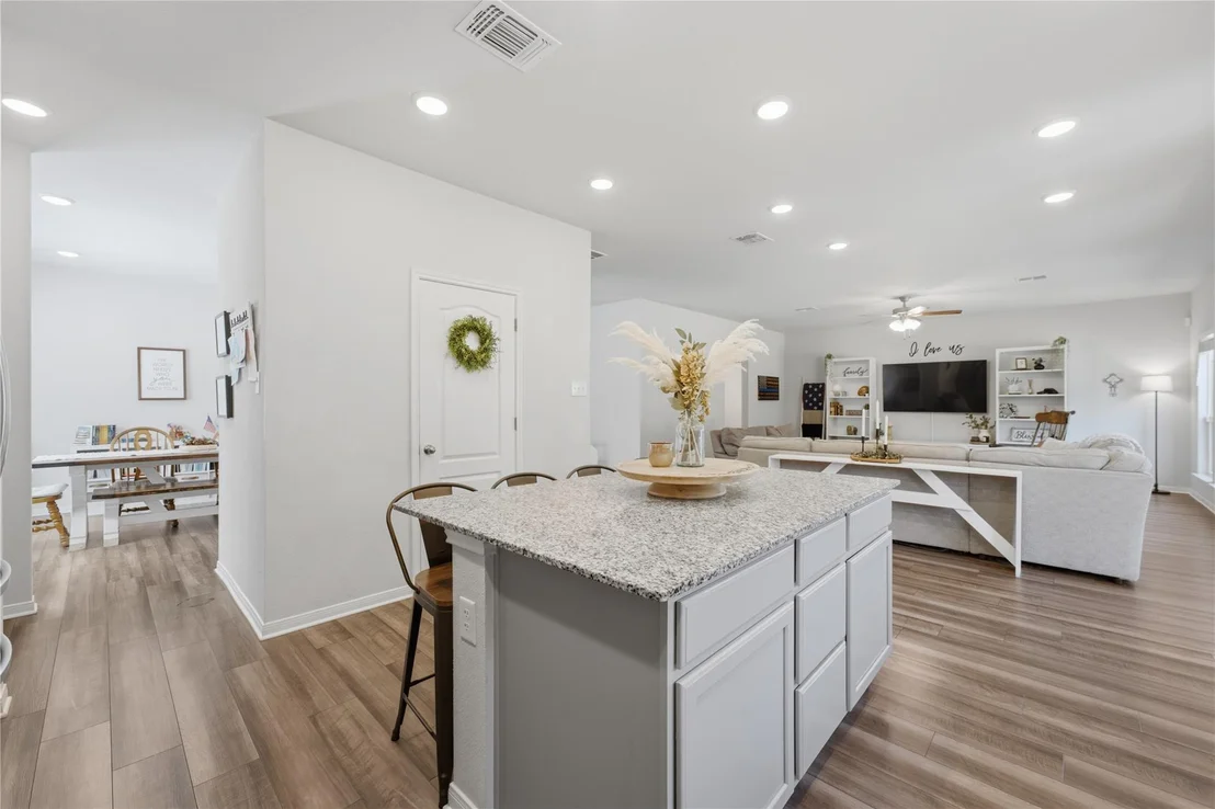 Photo of 636 Friar Tuck DR