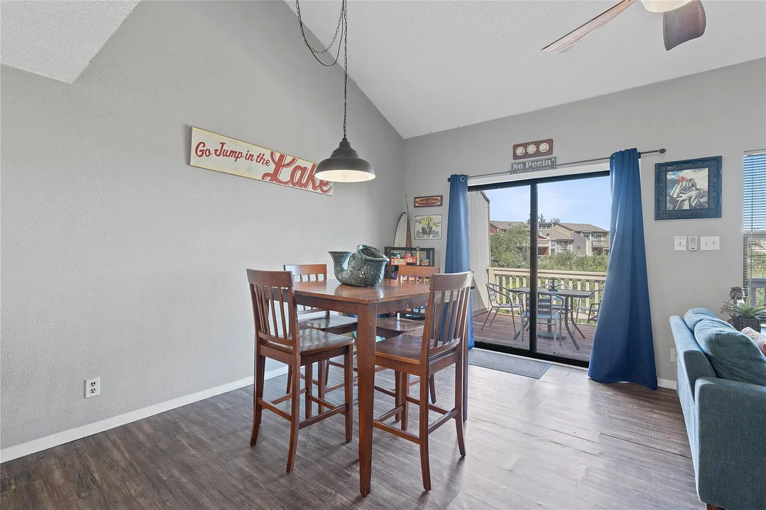 Photo of 111 Comanche PT