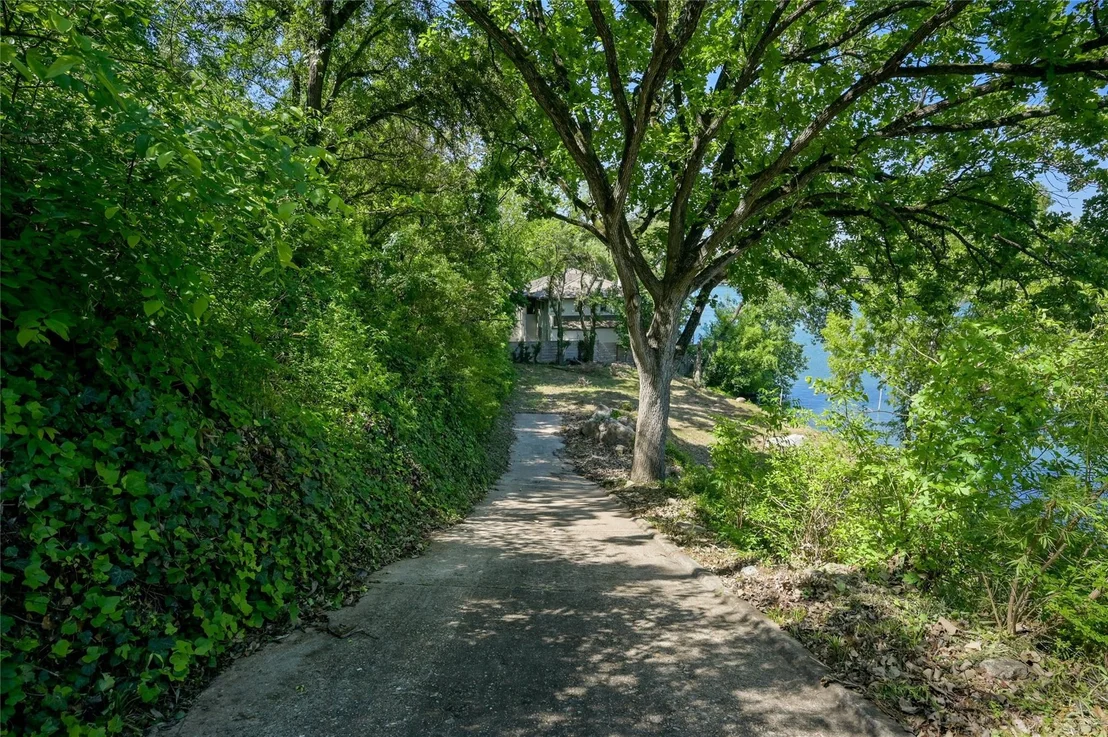 Photo of 4200 Rivercrest DR