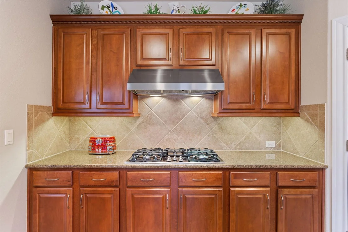 Photo of 619 Breezeway LN
