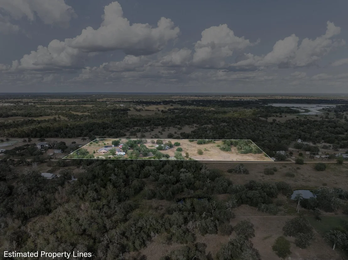 Photo of 1102 Private Road 2332