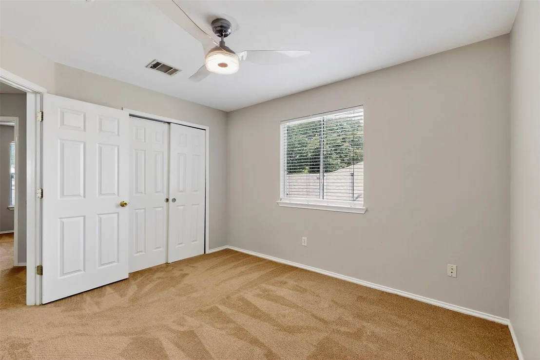 Photo of 5008 Barlow DR