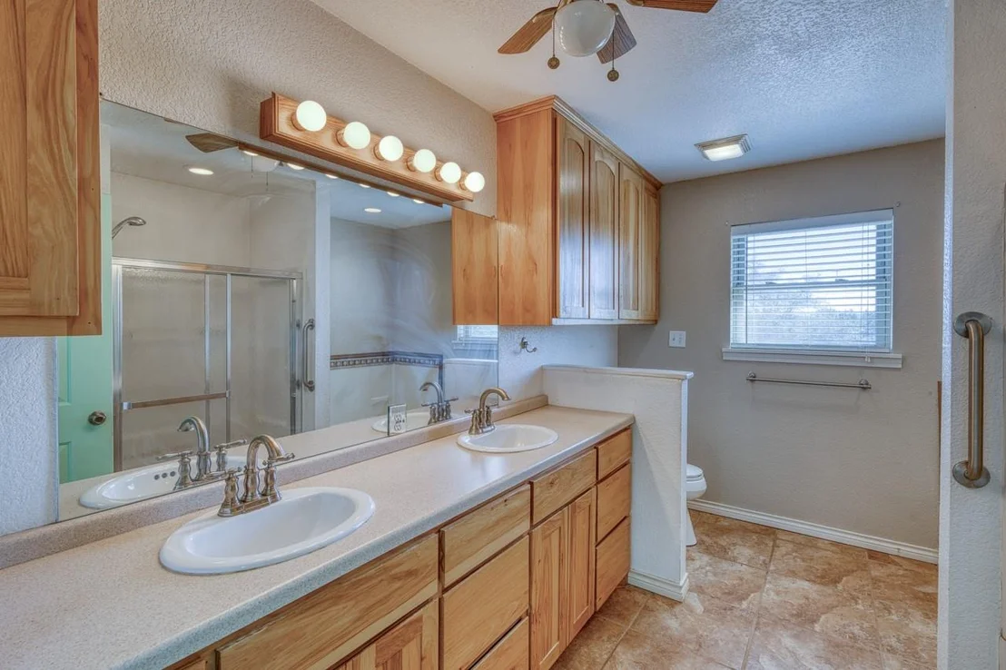 Photo of 1129 Lonesome LOOP