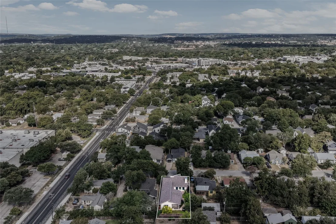Photo of 5307 Aurora DR