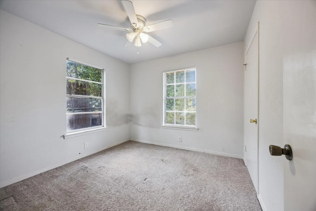Photo of 402 Bramble DR