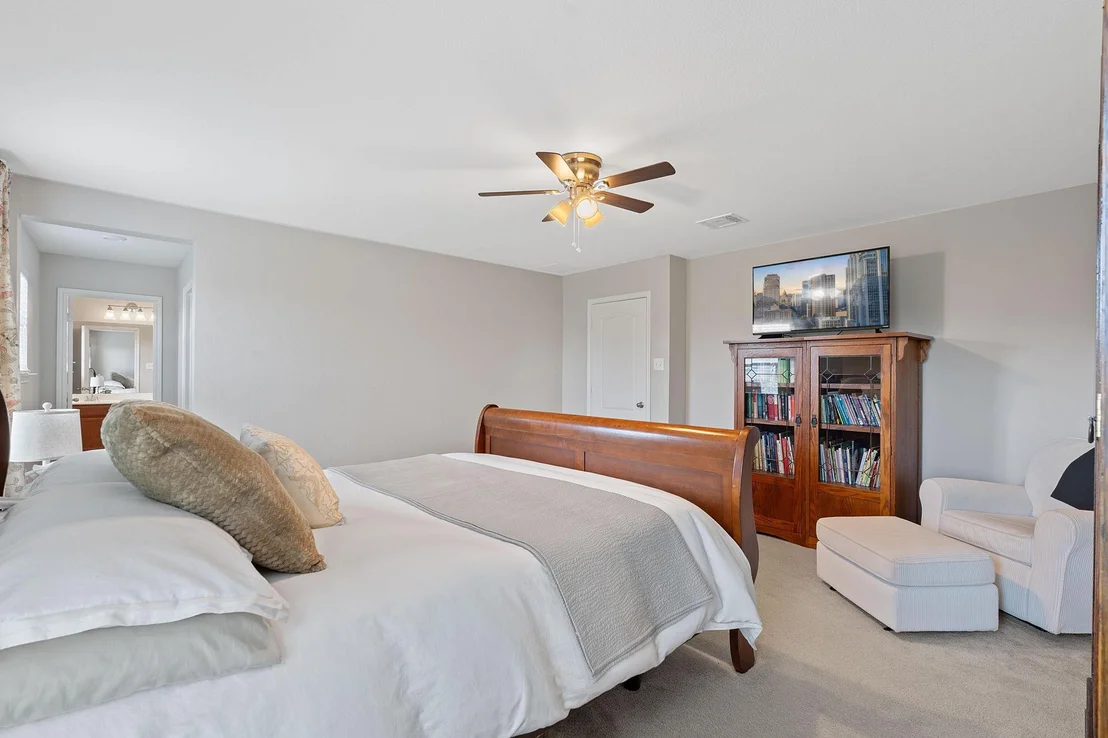Photo of 476 Sheepshank DR