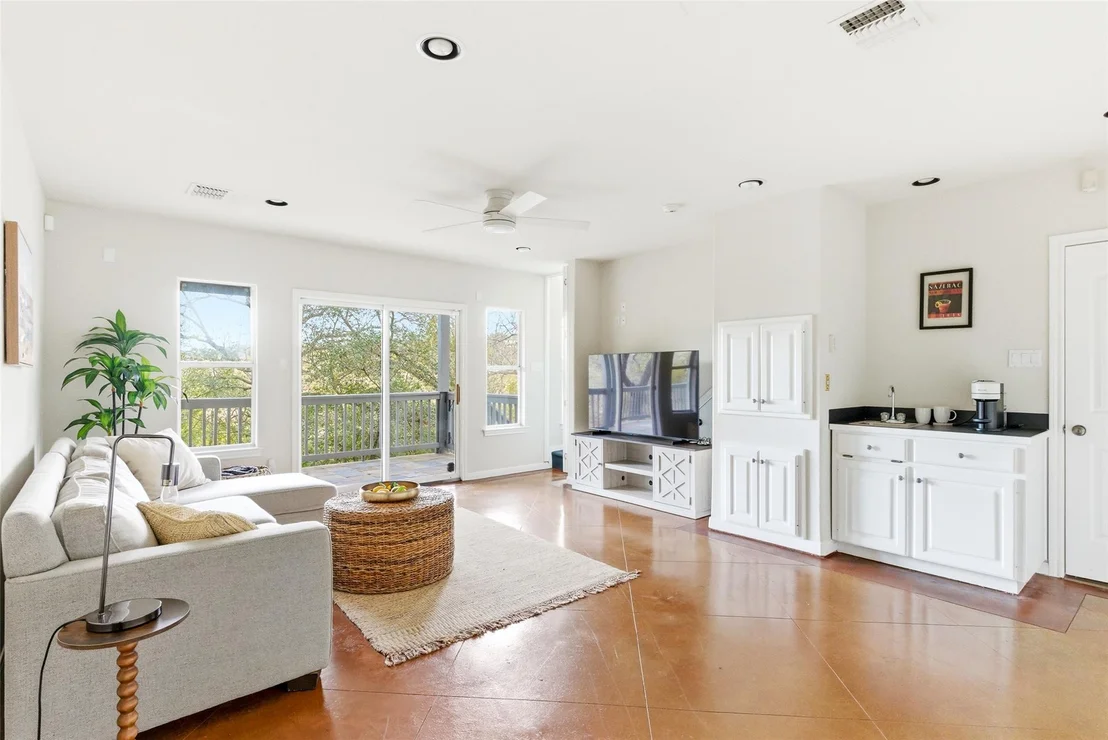 Photo of 5620 Sedona DR