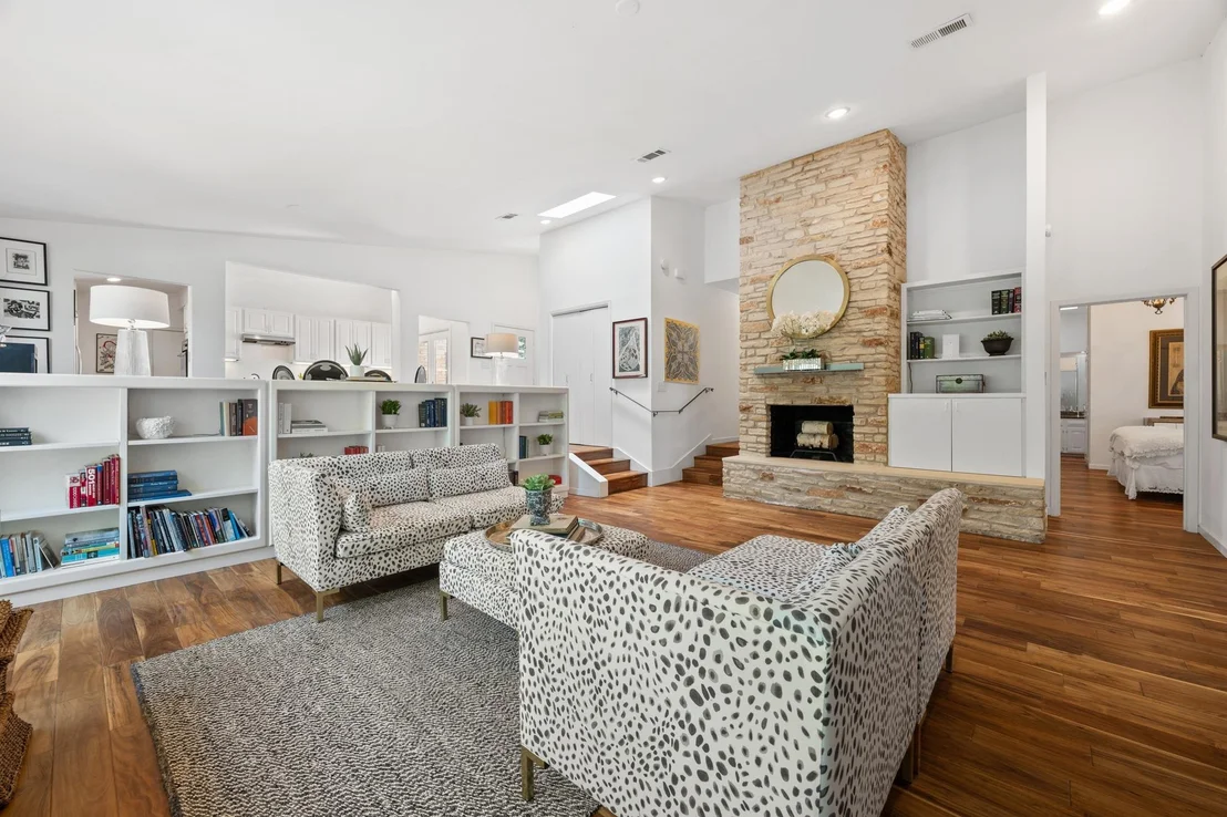 Photo of 102 Crescent BLF