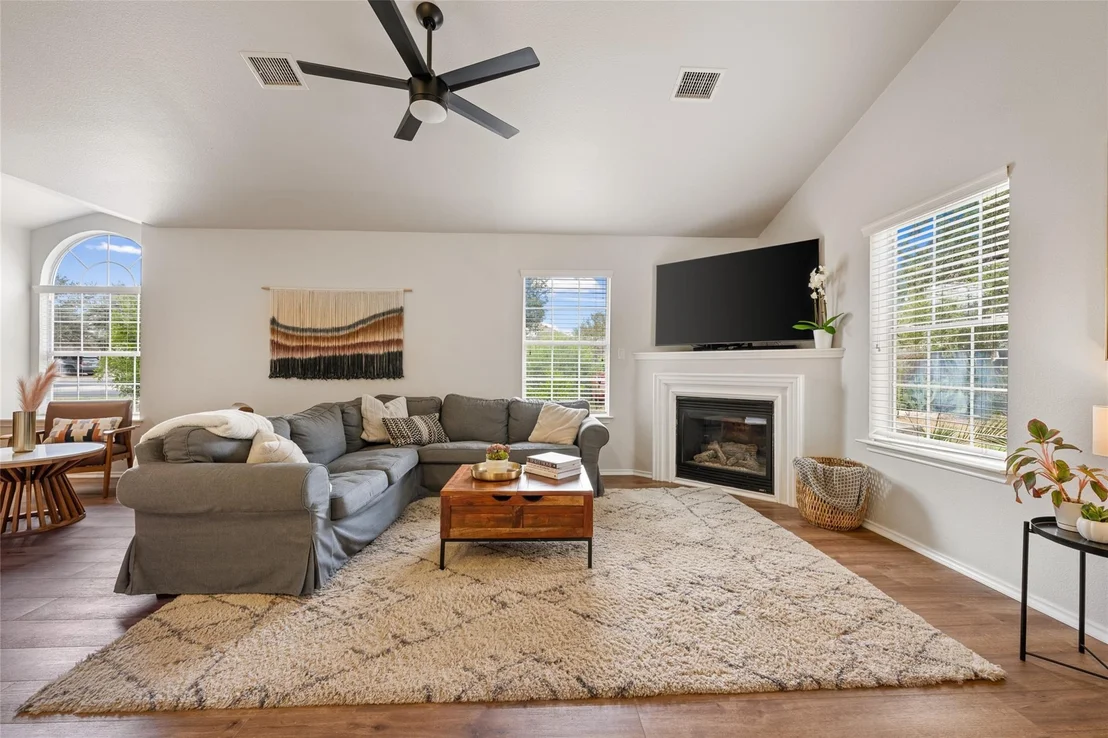 Photo of 3112 Lynnbrook DR