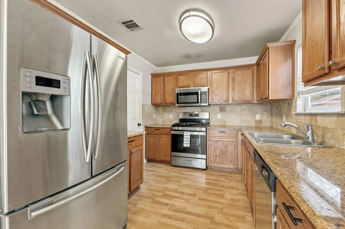 Photo of 5801 McNaughton N