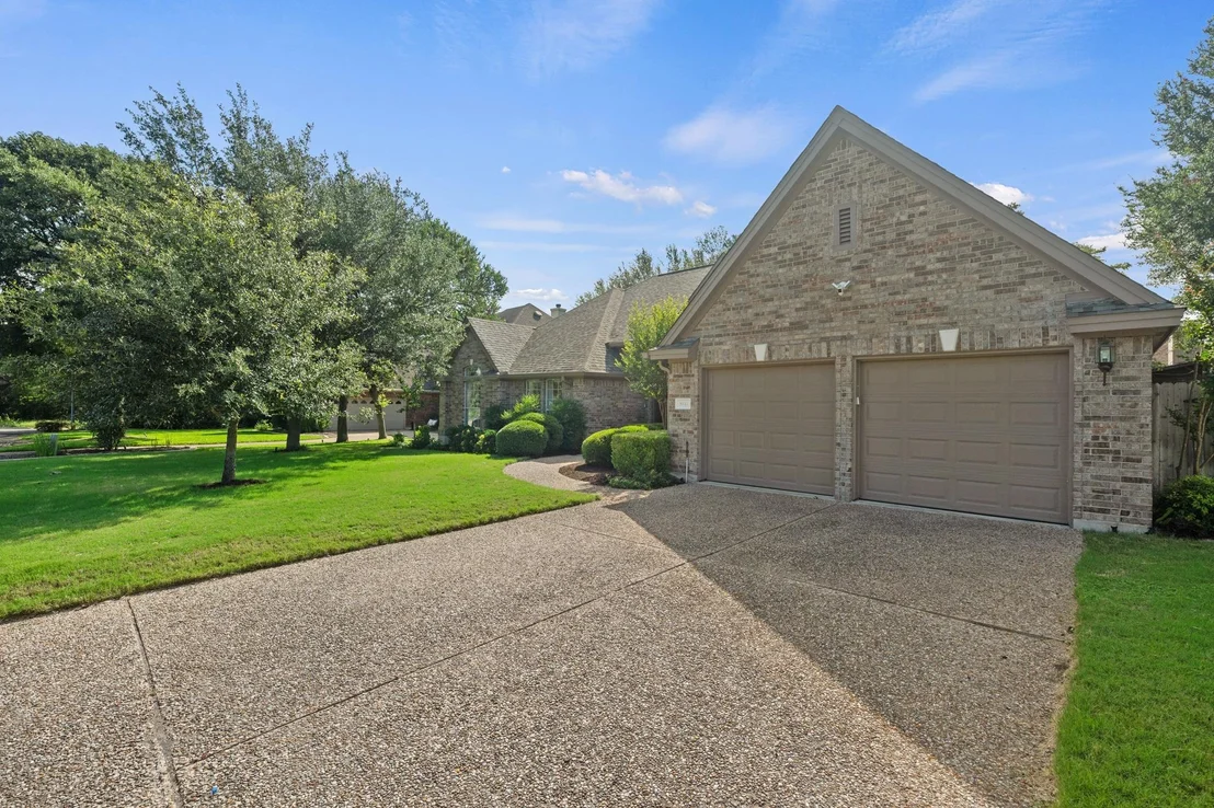 Photo of 8141 Jester BLVD