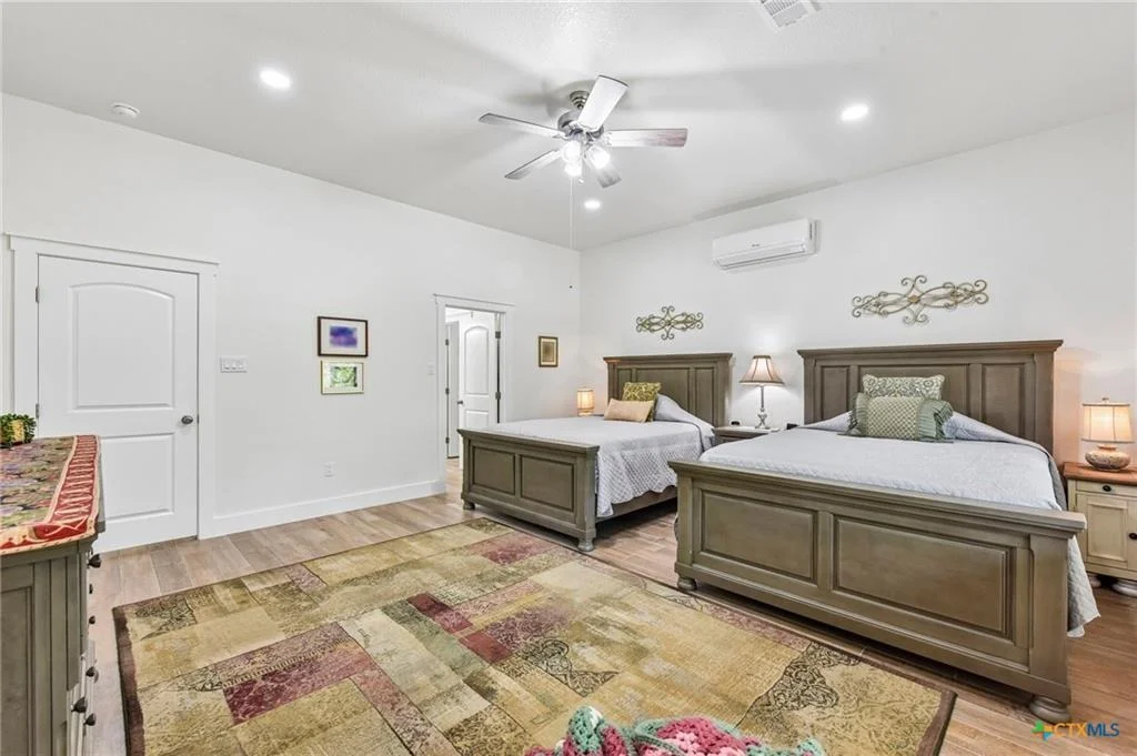 Photo of 4211 County Road 103